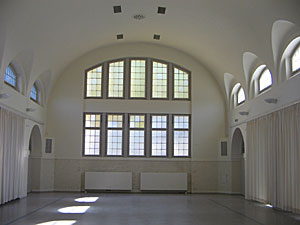 Die Halle ohne Trennwände